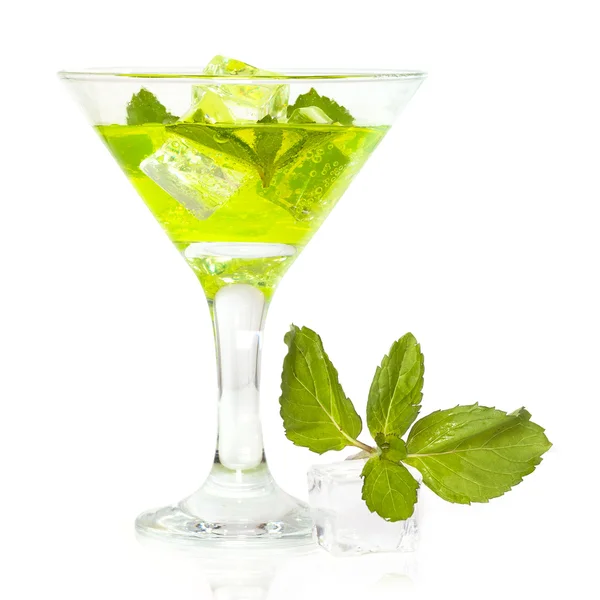 Glass of mojito cocktail with ice, isolated on white background — Stock Photo, Image