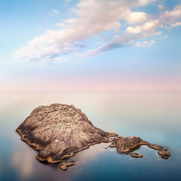 Minimalist misty landscape — Stock Photo, Image