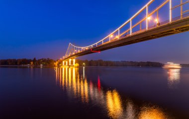 Kiev yaya köprüsü. Ukrayna