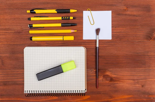 Office and school accessories. Above view — Stock Photo, Image