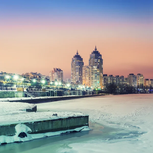 Winter Kiev city skyline at night. — Stock Photo, Image