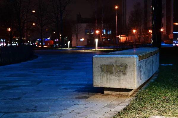 Foto Noturna Cidade Luzes Banco Livre — Fotografia de Stock