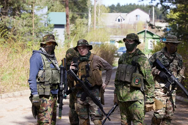 Minsk Bělorusko Května 2021 Reportáž Skutečné Airsoftové Hře Lese Kulisami — Stock fotografie