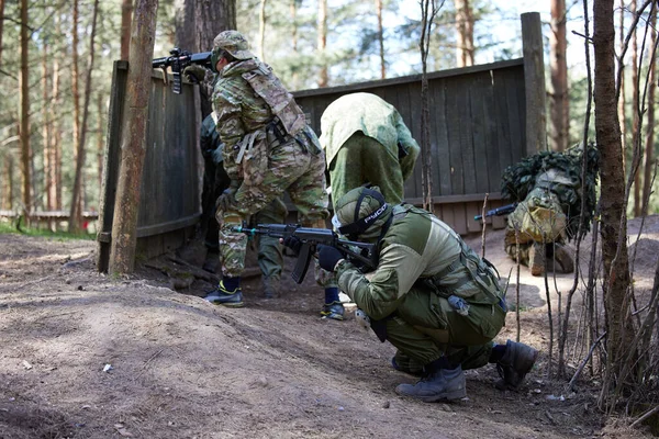 Minsk Bielorrússia Maio 2021 Relato Verdadeiro Jogo Airsoft Uma Floresta — Fotografia de Stock