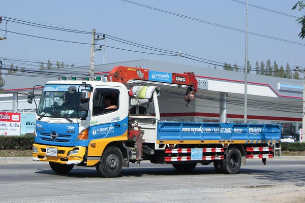 Camión con grúa de Nopadol Company . — Foto de Stock