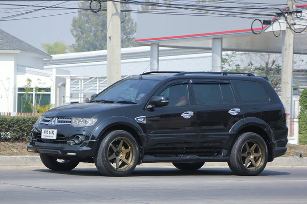 Mitsubishi Pajero lastbil. — Stockfoto