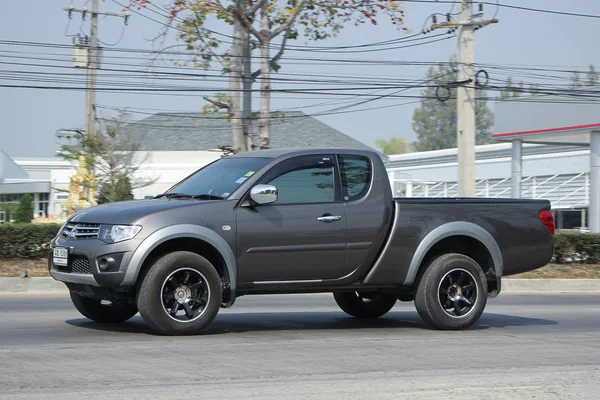 Camionnette privée, Mitsubishi . — Photo