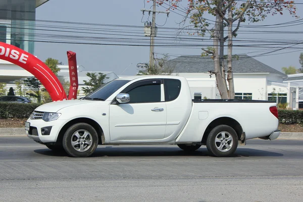 Camionnette privée, Mitsubishi . — Photo