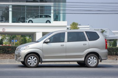 Özel Toyota Avanza araba.