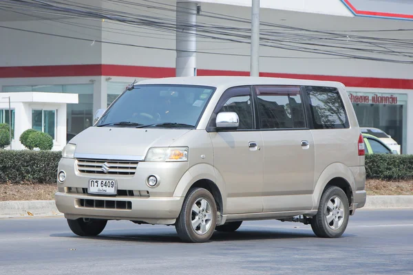 Voiture privée, Mini Van de Suzuki APV — Photo