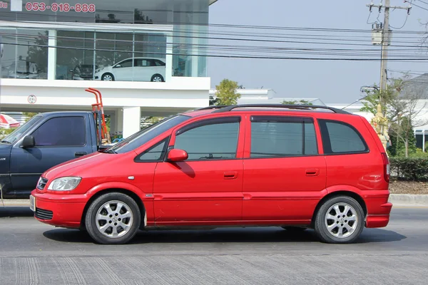 Özel Suv Araba, Chevrolet Zafira. — Stok fotoğraf