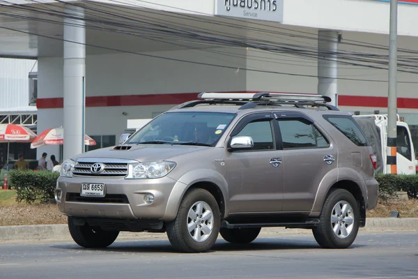 Vehículo privado, Toyota Fortuner — Foto de Stock
