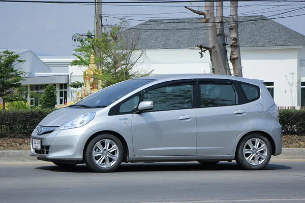 Voiture privée Honda Jazz Hybride . — Photo