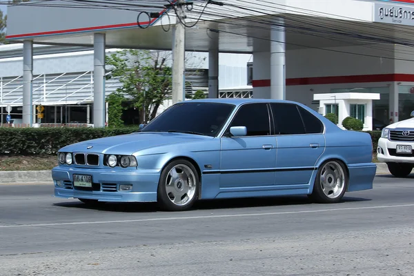 Privatwagen, bmw 525i — Stockfoto