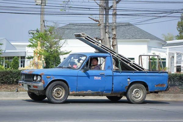 Isuzu viejo coche de recogida . — Foto de Stock