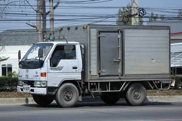 冰运输的集装箱卡车 — 图库照片