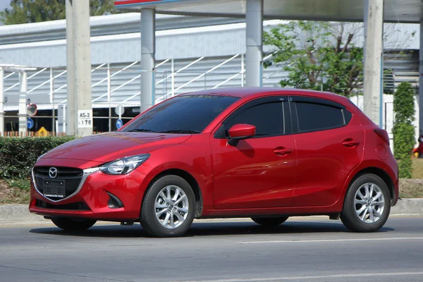 Coche ecológico privado, Mazda2 . — Foto de Stock