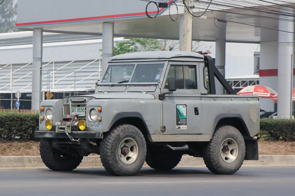 Voiture privée. Mini camion Land Rover — Photo