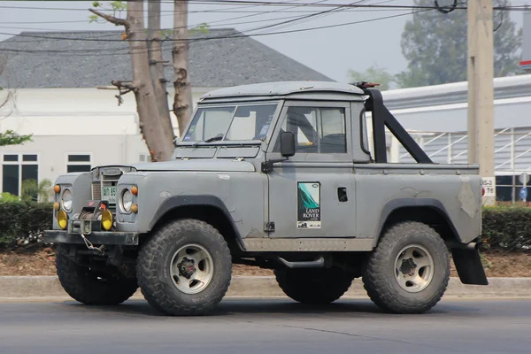 Voiture privée. Mini camion Land Rover — Photo