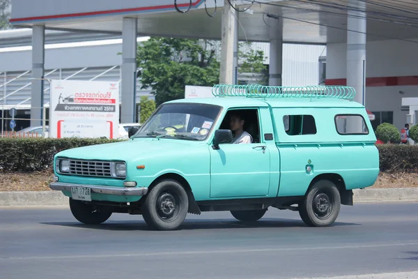 Coche privado, Mazda Familia mini Pick up camión — Foto de Stock