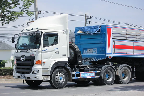 Camión de descarga privado del remolque de Hino . —  Fotos de Stock