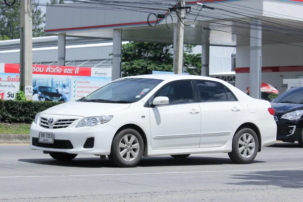 Coche privado, Toyota Corolla Altis . — Foto de Stock