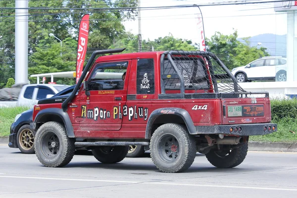 私家车，铃木 Caribian. — 图库照片