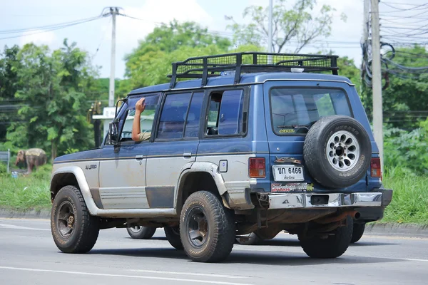 Mitsubishi pajero suv carro . — Fotografia de Stock