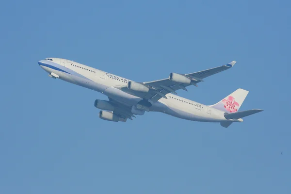 B-18806 Airbus A340-300 of China airline. — Stock Photo, Image