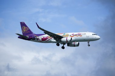 Thaismile hava yolunun Hs-Txq Airbus A320-200. 