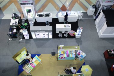 Merkez Chiangmai Havaalanı Plaza içinde.