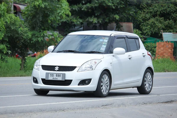 Coche ecológico privado, Suzuki Swift . — Foto de Stock