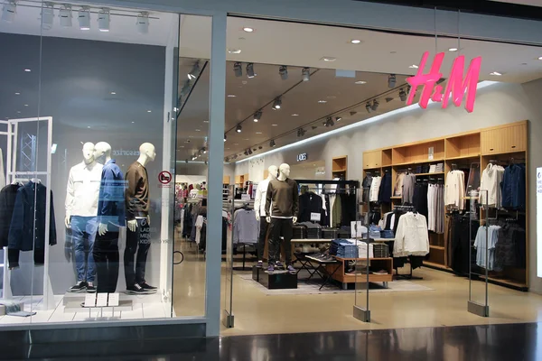 H and M shop in central festival chiangmai — Stock Photo, Image