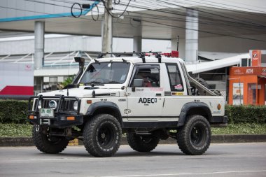 Chiangmai, Tayland - 21 Ekim 2020 Özel araba, Suzuki Caribian. Fotoğraf 1001 nolu yolda, Chiangmai, Tayland 'a 8 km uzaklıkta..