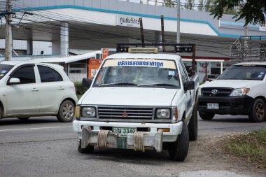 Chiangmai, Tayland - 3 Kasım 2020: özel eski pikap arabası, Mitsubishi Kasırgası. 1001 no 'lu yolda, Chiangmai İş Alanından 8 km uzakta..