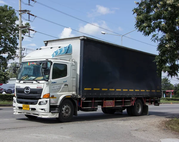 泰国清迈 2020年11月3日 Logistic的Hino货车 照片来自1001号公路 距泰国清迈市中心约8公里 — 图库照片