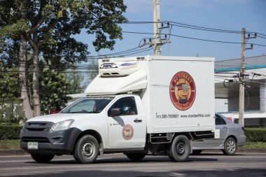 Chiangmai, Tayland - 13 Kasım 2020: kasap lojistik kamyonu. Fotoğraf 121 no 'lu yolda, Chiangmai, Tayland şehir merkezinden yaklaşık 8 km uzaklıkta..