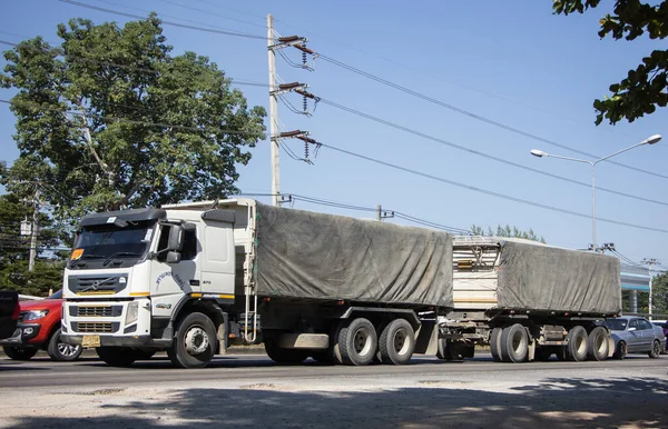 Chiangmai Tailândia Novembro 2020 Private Volvo Cargo Truck Foto Estrada — Fotografia de Stock