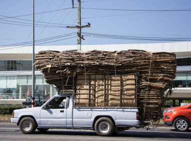 Chiangmai, Tayland - 30 Kasım 2020: özel eski pikap arabası, Mitsubishi Kasırgası. 1001 no 'lu yolda, Chiangmai İş Alanından 8 km uzakta..
