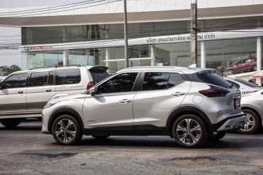 Chiangmai, Tayland - 29 Ocak 2021: özel araba, Nissan Kicks. Fotoğraf 121 no 'lu yolda, Chiangmai, Tayland şehir merkezinden yaklaşık 8 km uzaklıkta..
