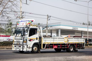 Chiangmai, Tayland - 2 Mart 2021: Er Isuzu Kargo Truck. Fotoğraf 1001 nolu yolda, Chiangmai, Tayland 'a 8 km uzaklıkta..