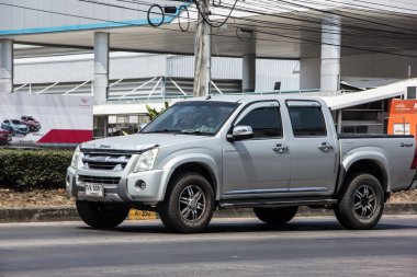 Chiangmai, Tayland - 4 Mart 2021: er Isuzu Dmax kamyonet. 1001 no 'lu yolda. Chiangmai şehrinden 18 km uzakta..
