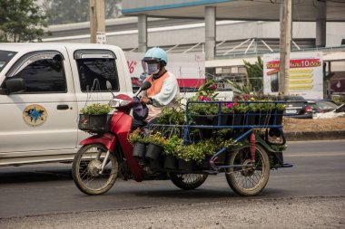 Chiangmai, Tayland - 11 Mart 2021: Özel Motosiklet, Honda Dream. Fotoğraf 121 numaralı yolda, Chiangmai, Tayland 'a 8 km uzaklıkta..
