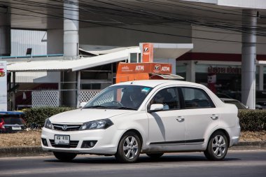 Chiangmai, Tayland - 5 Mart 2021: özel araba, Proton Persona. Fotoğraf 121 numaralı yolda, Chiangmai, Tayland 'a 8 km uzaklıkta..