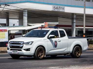 Chiangmai, Tayland - 5 Mart 2021: özel ambulans kamyonu aldı. Fotoğraf 121 numaralı yolda, Chiangmai, Tayland 'a 8 km uzaklıkta..