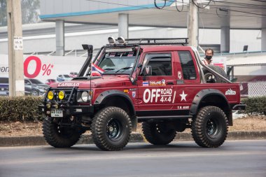 Chiangmai, Tayland - 11 Mart 2021 Özel araba, Suzuki Caribian. Fotoğraf 1001 nolu yolda, Chiangmai, Tayland 'a 8 km uzaklıkta..