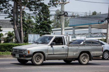 Chiangmai, Tayland - 21 Mart 2021 Özel eski pikap, Toyota Hilux Mighty X. 1001 numaralı yolda, Chiangmai şehrinden 8 km uzakta..