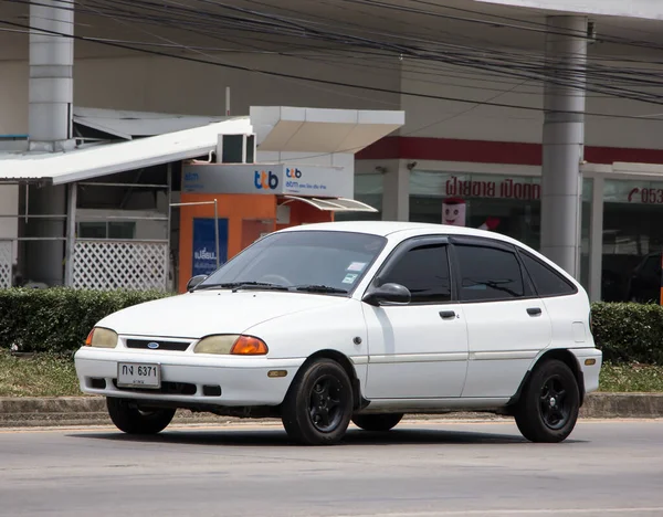 チェンマイ 2021年6月2日 プライベートセダン車フォードフィエスタアメリカのモーター車 国道1001号線 チェンマイ市から8キロ — ストック写真