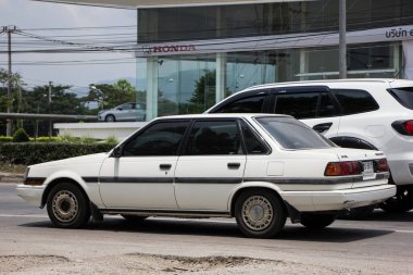 Chiangmai, Tayland - 2 Haziran 2021: Özel eski araba, Toyota Corona. 1001 no 'lu yolda, Chiangmai İş Alanından 8 km uzakta..