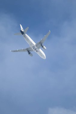 Chiangmai, Tayland - 16 Ekim 2025: Airbus A319-100 Myanmar Havayolları XY-ALY plakalı. Chiangmai Havaalanı 'ndan Yangoon' a hareket edin..